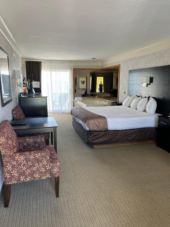 Quality Inn Lakefront Saint Ignace Exteriér fotografie
