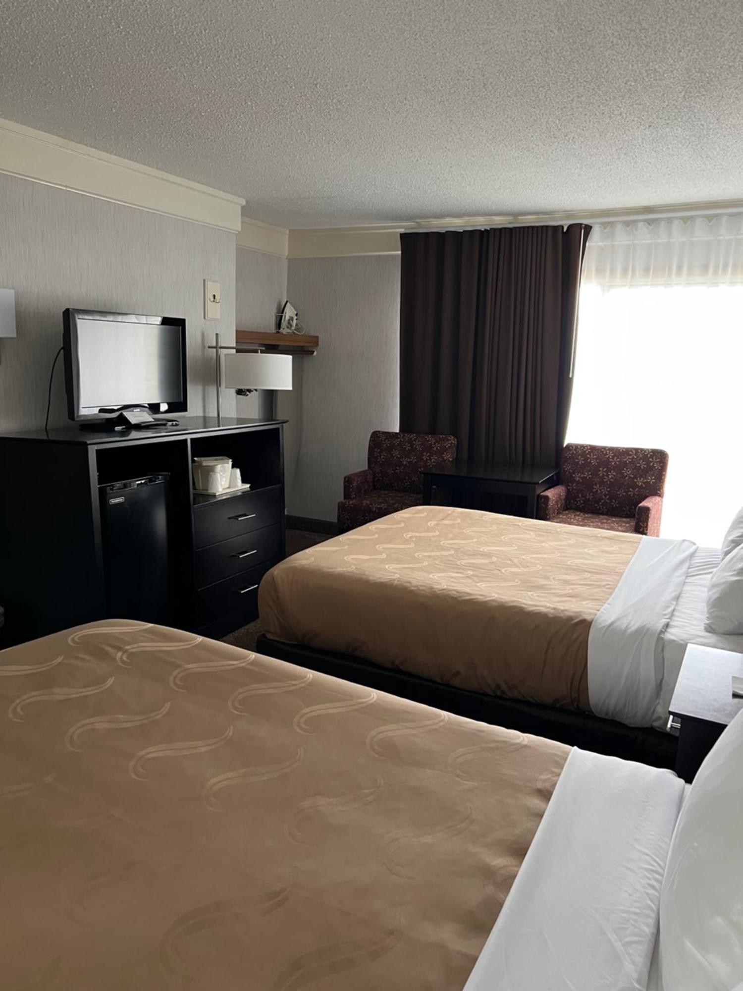 Quality Inn Lakefront Saint Ignace Exteriér fotografie