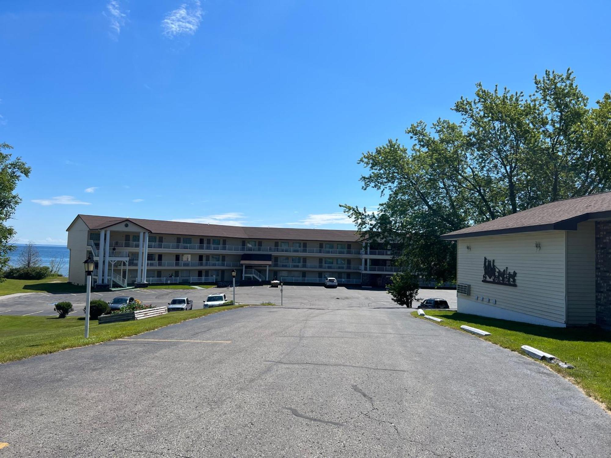 Quality Inn Lakefront Saint Ignace Exteriér fotografie