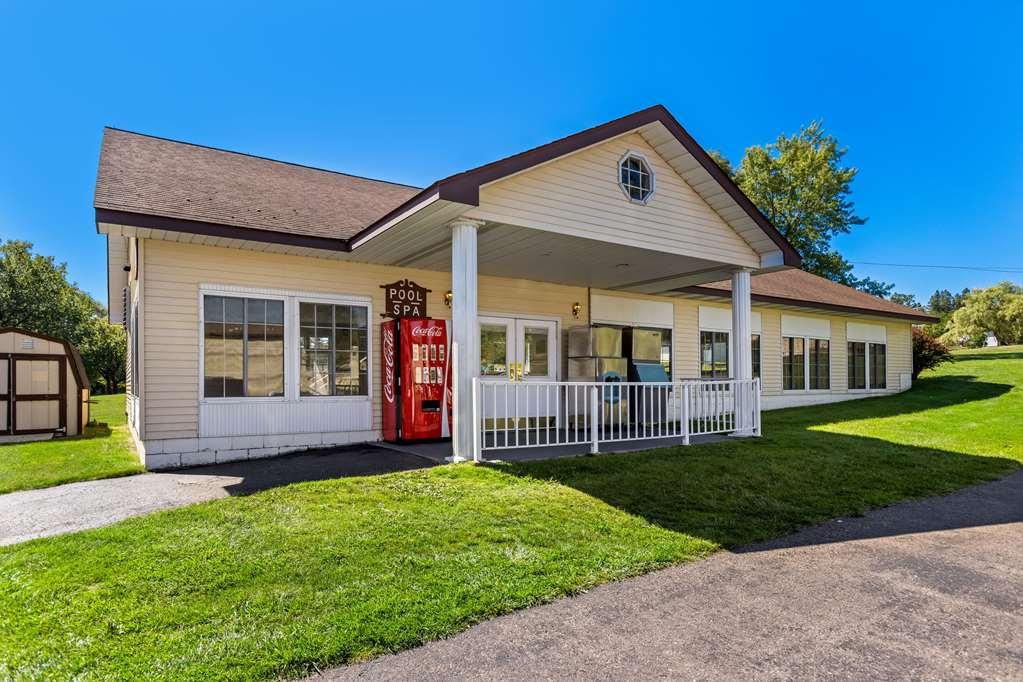 Quality Inn Lakefront Saint Ignace Exteriér fotografie