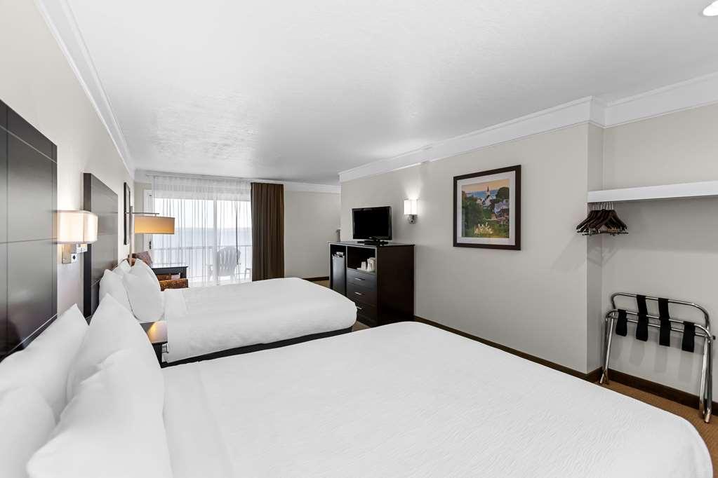 Quality Inn Lakefront Saint Ignace Pokoj fotografie