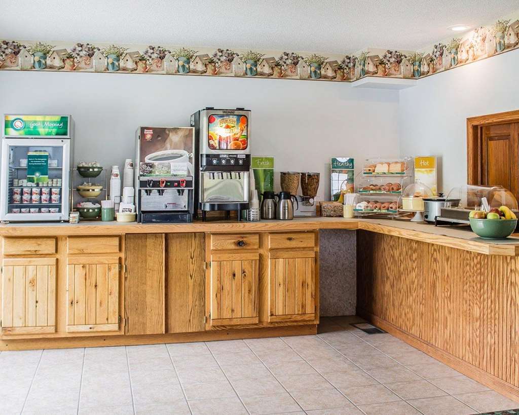 Quality Inn Lakefront Saint Ignace Restaurace fotografie